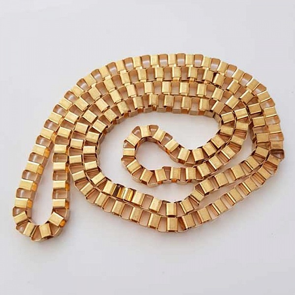 1.20 m&egrave;tre collier chaine carr&eacute; Dor&eacute; N&deg;01