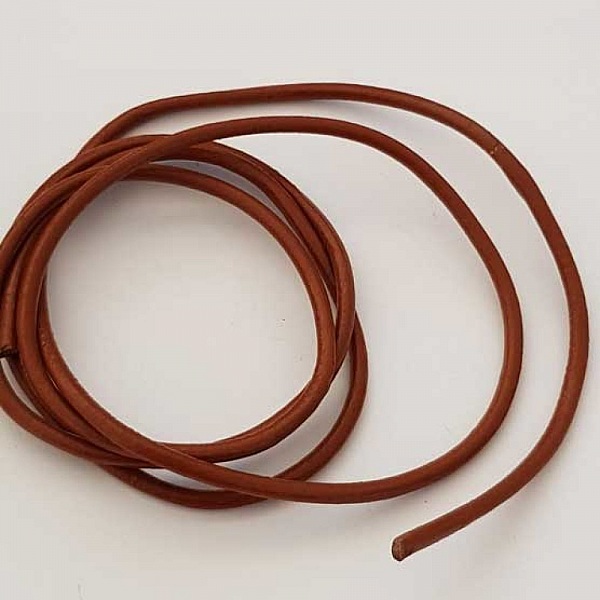 1 m&egrave;tre Cordon rond cuir lisse Marron 3 mm petit d&eacute;faut N&deg;03