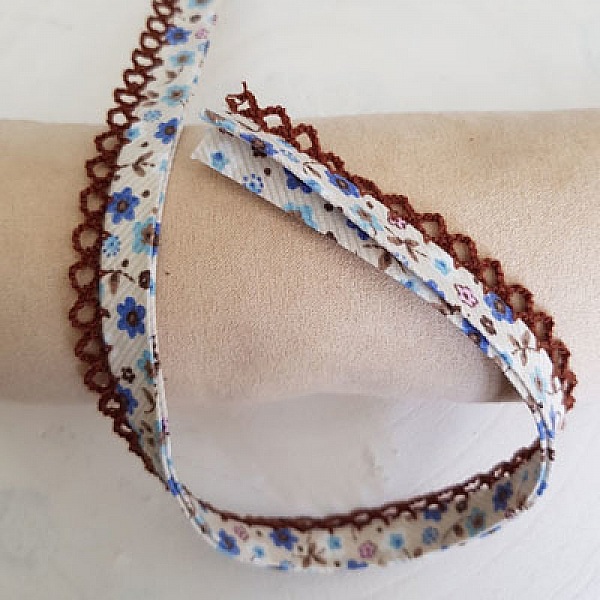 22 cm Ruban Biais Multi-Fleurs et Dentelle N&deg;04