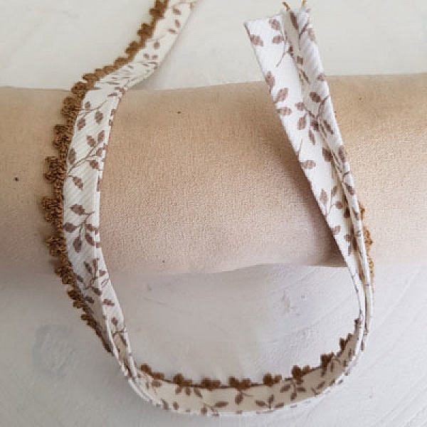 22 cm Ruban Biais Multi-Fleurs et Dentelle N&deg;05