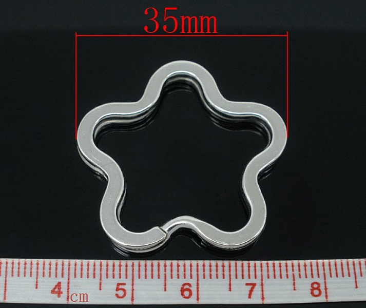 Blomsterformet n&oslash;kkelring 34 x 35 mm