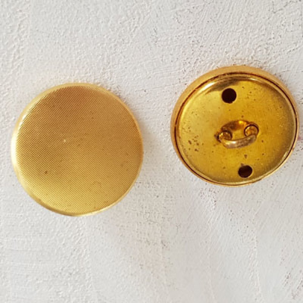 18mm rund gullknapp nr. 03