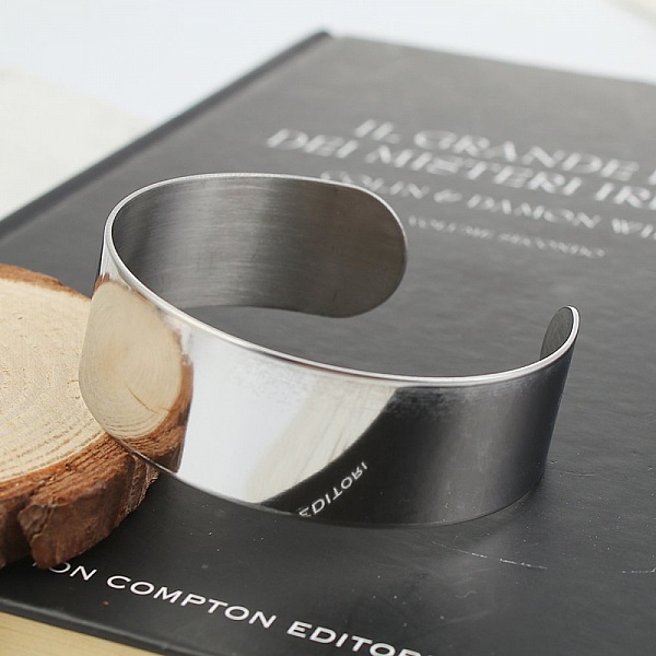 20 mm mansjettarmb&aring;nd i rustfritt st&aring;l nr. 03