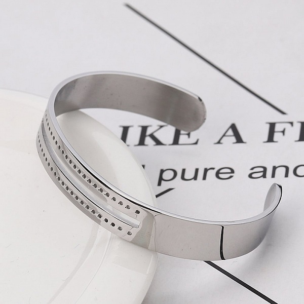 Rustfritt st&aring;l 10 mm semi &aring;pen mansjett armb&aring;nd N&deg;07