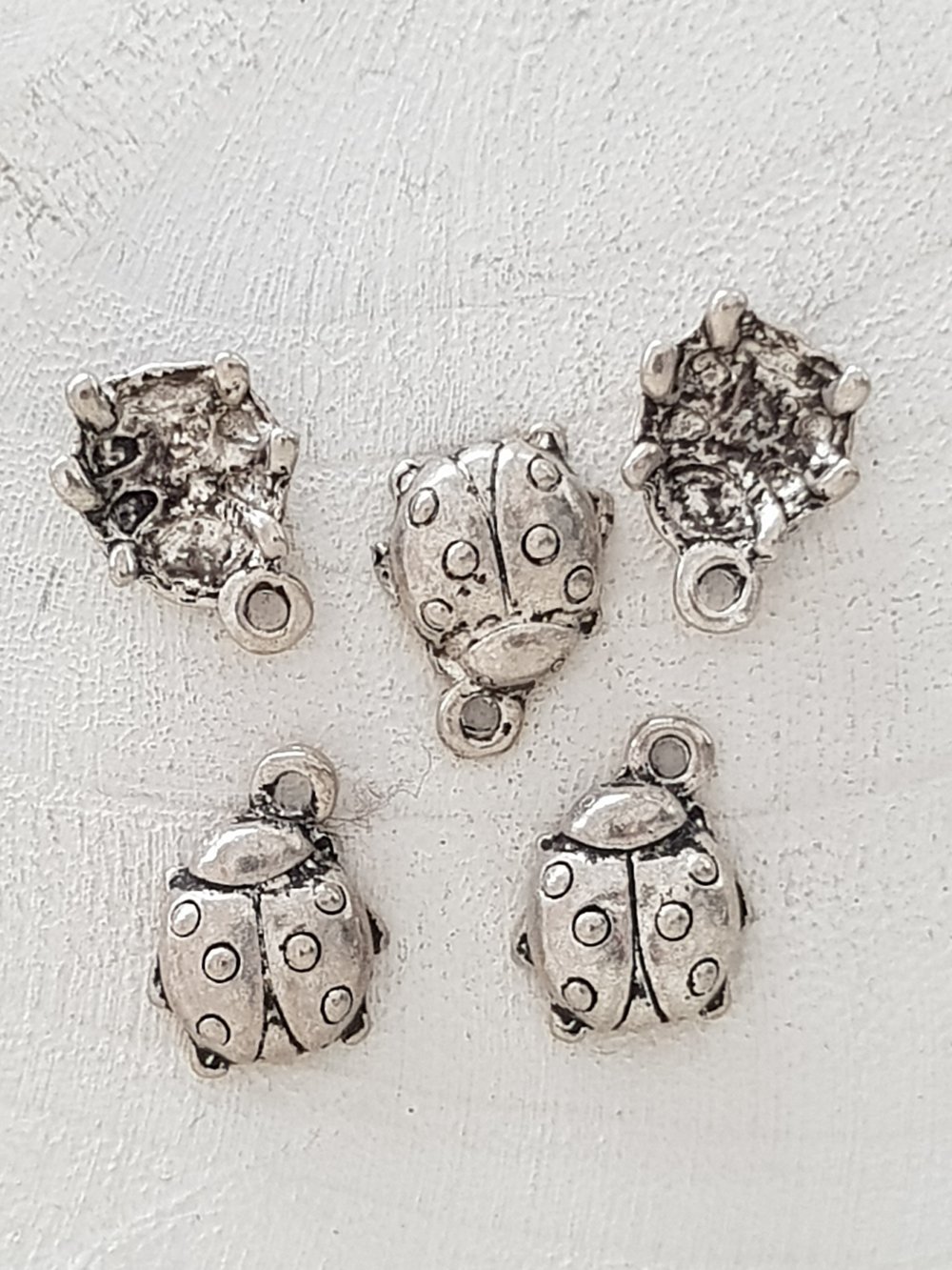 Mariehøne charm N°02 Sølv