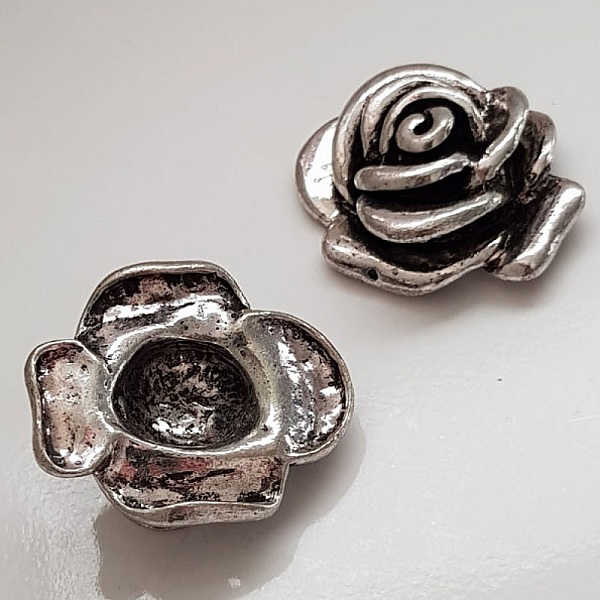 Flower Charm Metal N&deg;018 S&oslash;lv