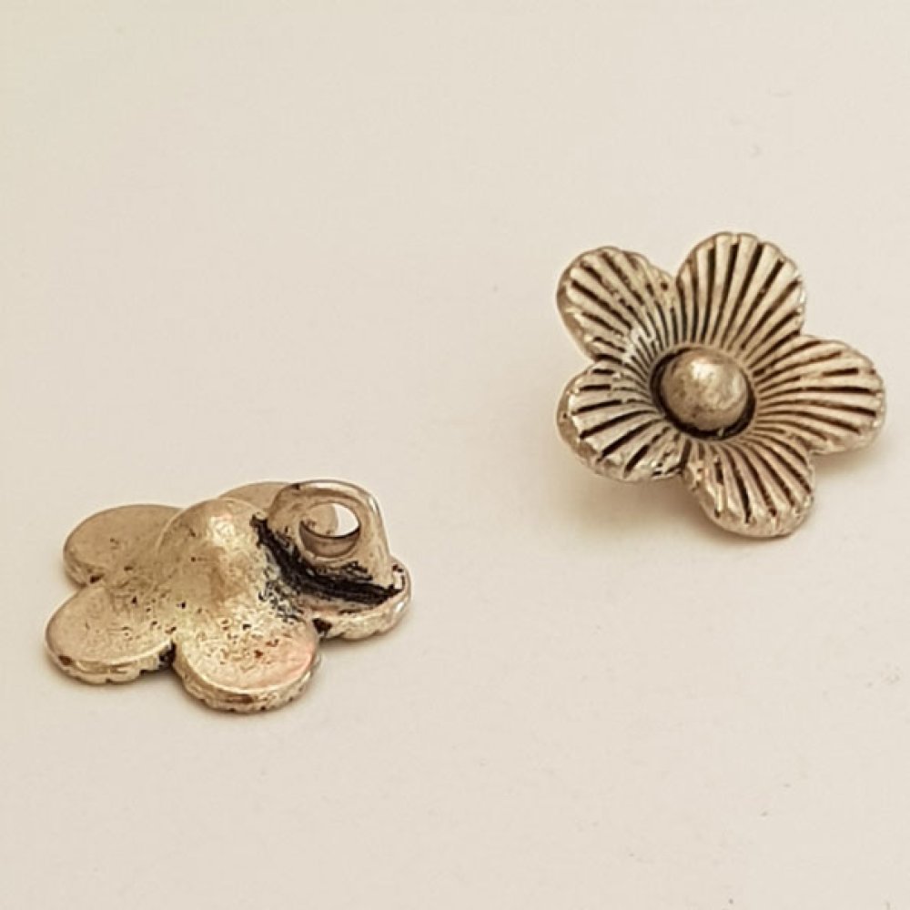 Flower Charm Metal N°041 Sølv
