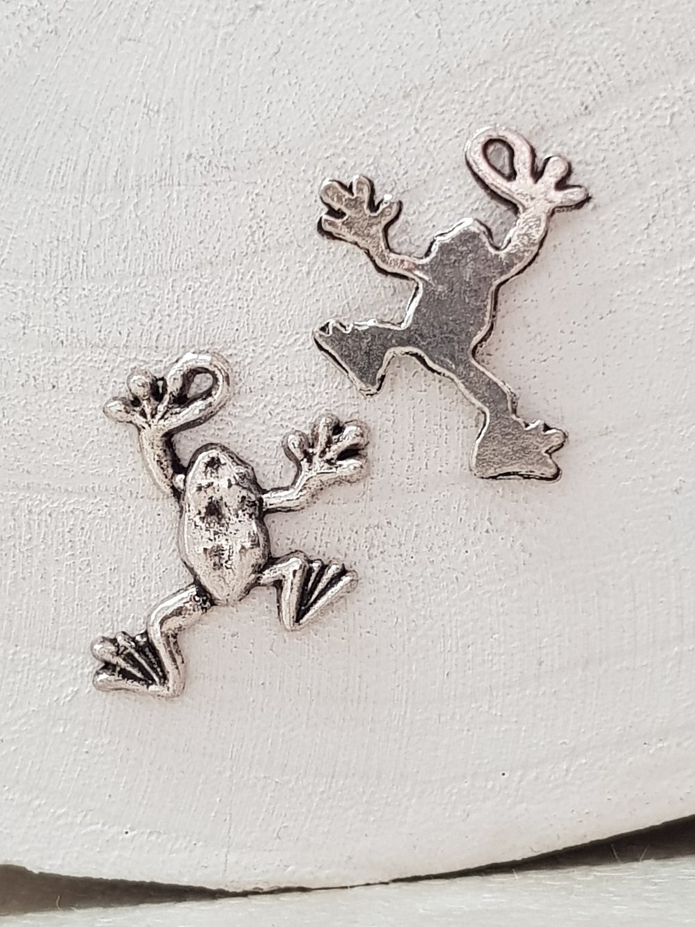 Frog charm N°01