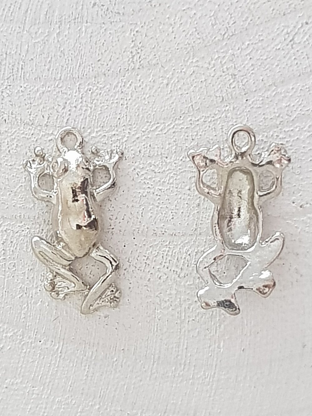 Frog charm N&deg;03