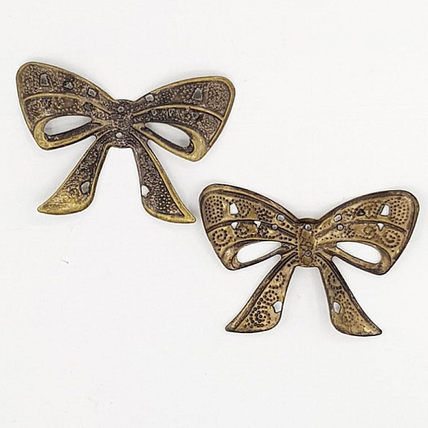 Knute charm N&deg;06 anheng, filigran knutekontakt i finbronse metall 39 x 26 mm