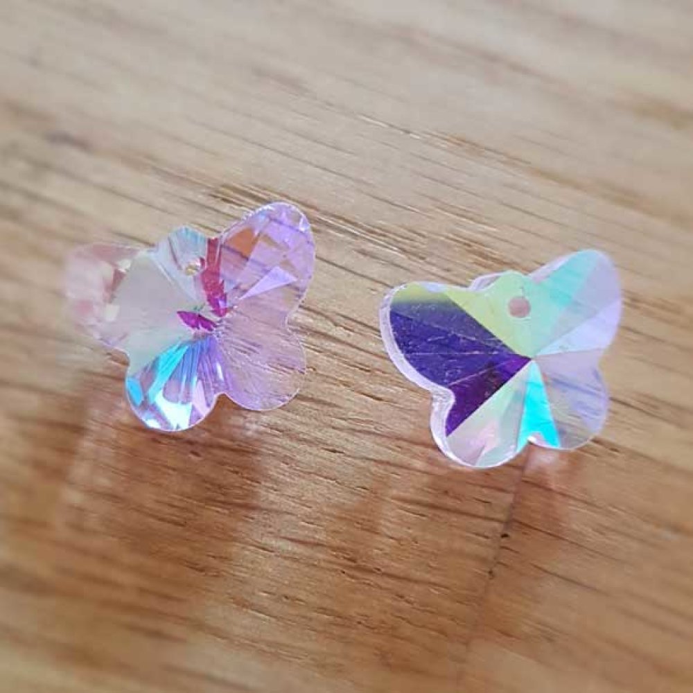 Glass fasettert sommerfugl charm N°01-01