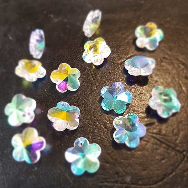 Blomsteranheng i fasettert glass N&deg;04-01