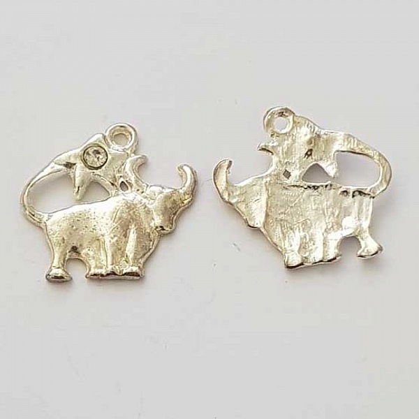 Stjernetegn charm Taurus Silver Metal N&deg;04 med rhinestones