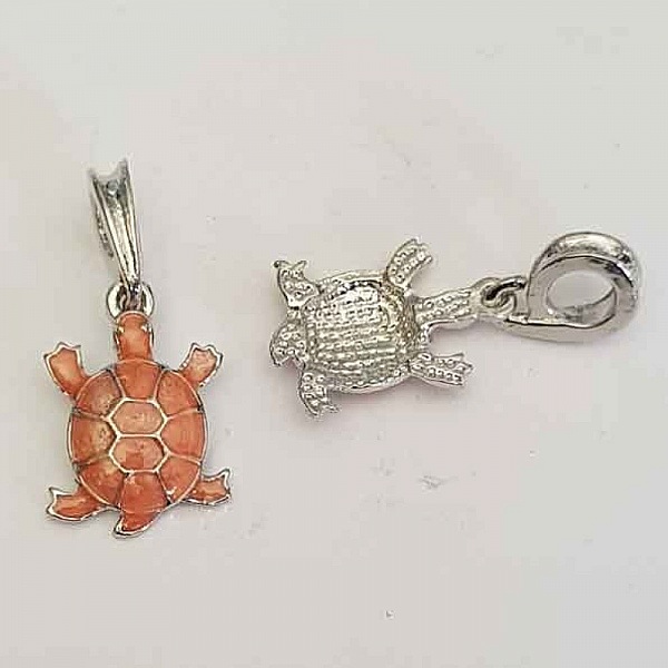 Turtle charm N&deg;01