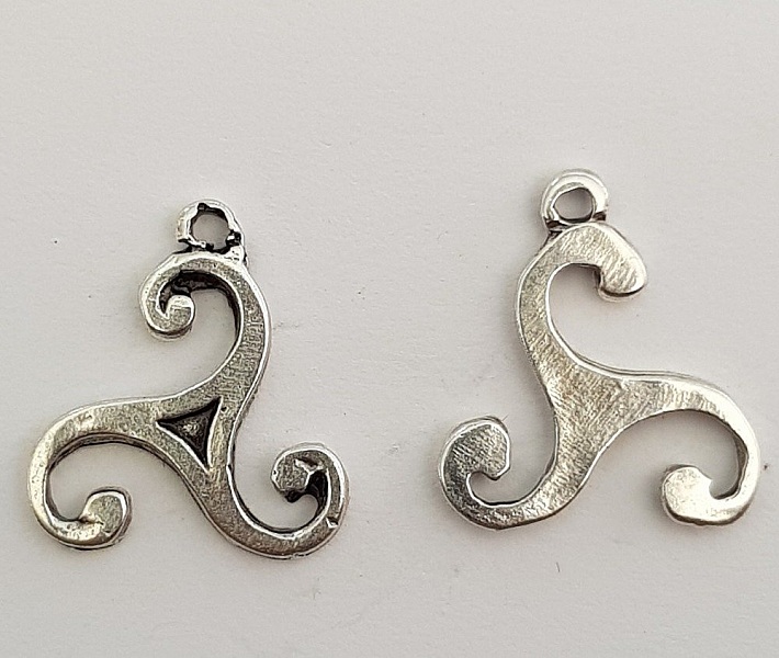 Triskel Charm N&deg;01
