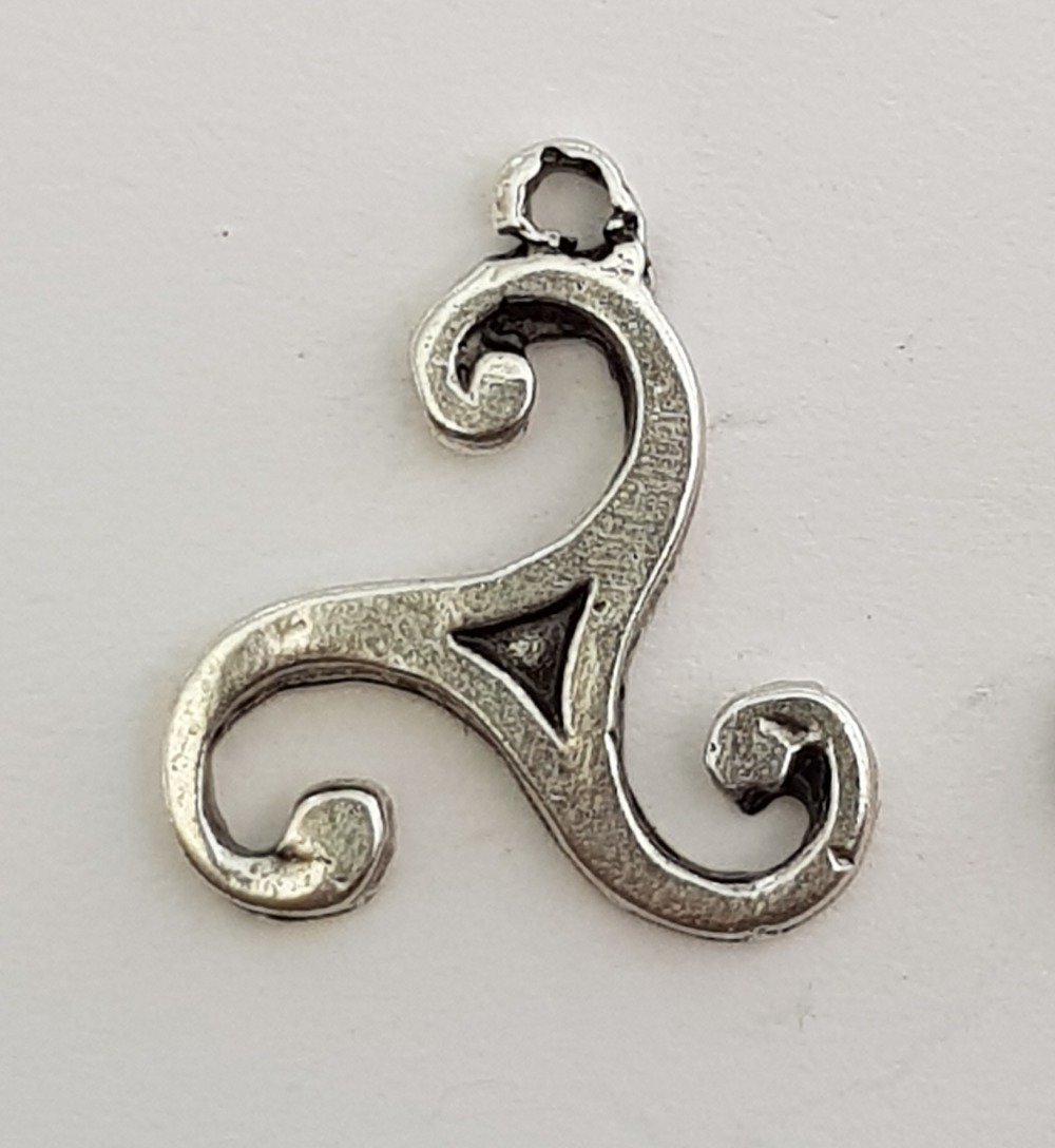 Triskel Charm N°01