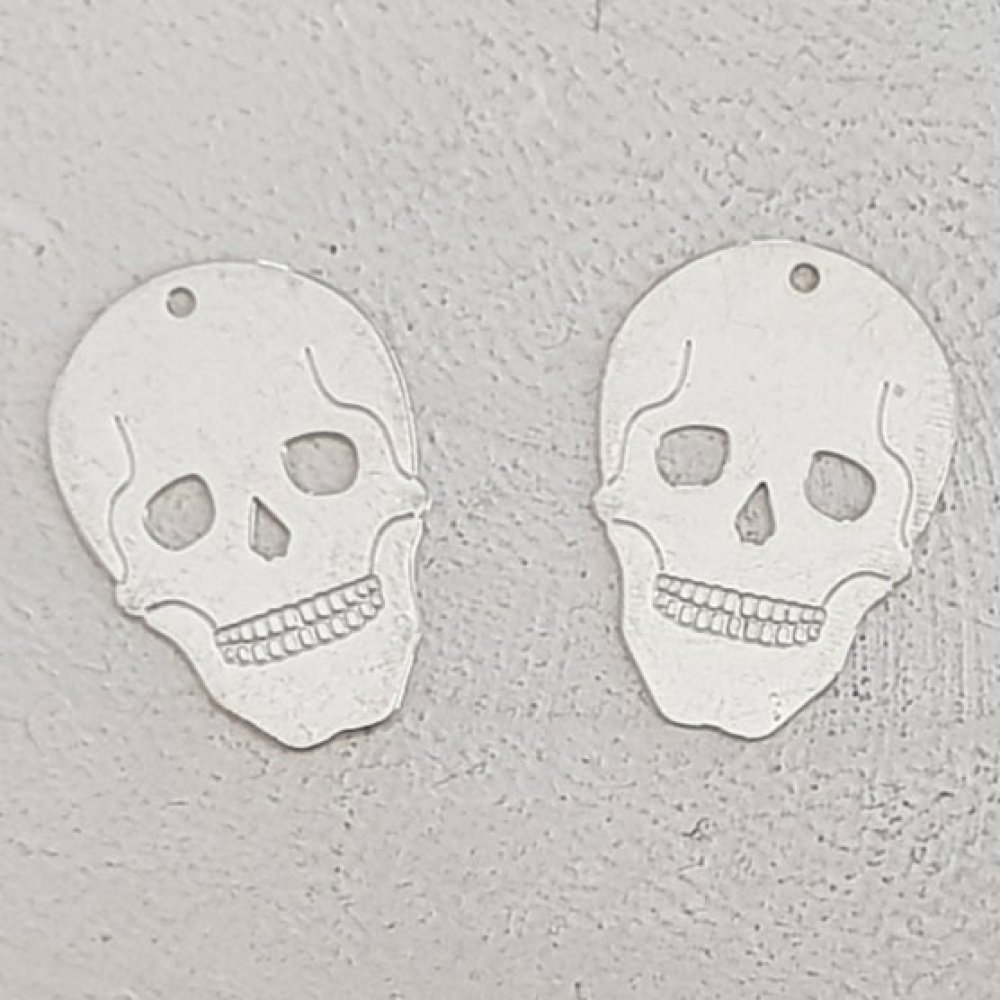 Hodeskalle og korslagte bein amulett N°09