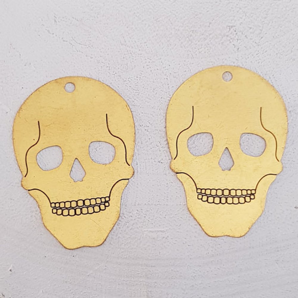 Hodeskalle og korslagte bein amulett nr. 10