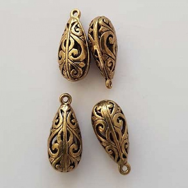 Gjennomsiktig dr&aring;pe amulett N&deg;03-02