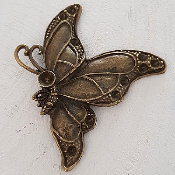 Sommerfugl amulett nr. 11