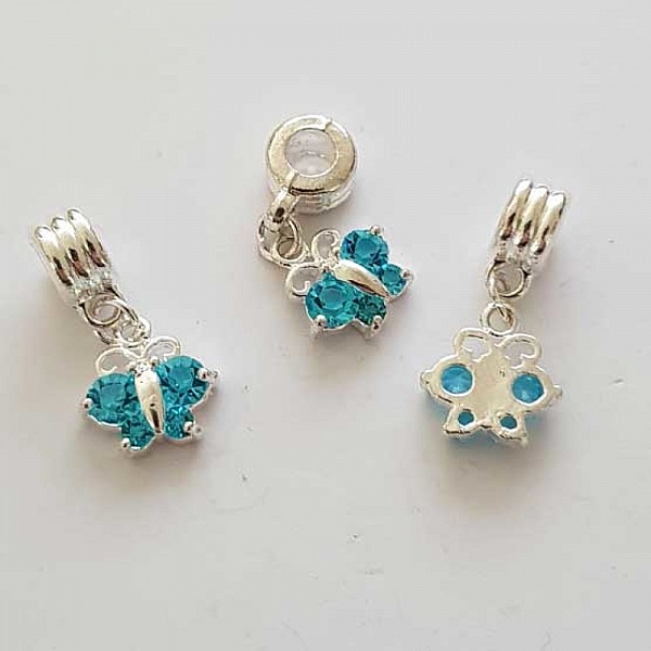 Breloque papillon N&deg;100 Bleu Clair