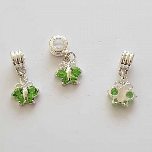 Breloque papillon N&deg;100 Vert Clair