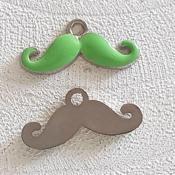 Breloque pendentif Moustache N&deg;21 Vert