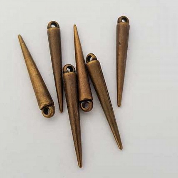 Breloque pic c&ocirc;ne clou bronze N&deg;07 34 mm 01