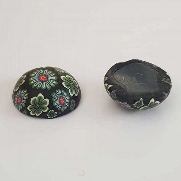 Cabochon p&acirc;te polym&egrave;re 20 mm Fleur Noir N&deg;05