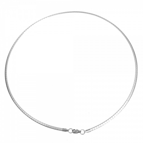 Halskjede nr. 10 i rektangul&aelig;rt nett av rustfritt st&aring;l p&aring; 45 cm