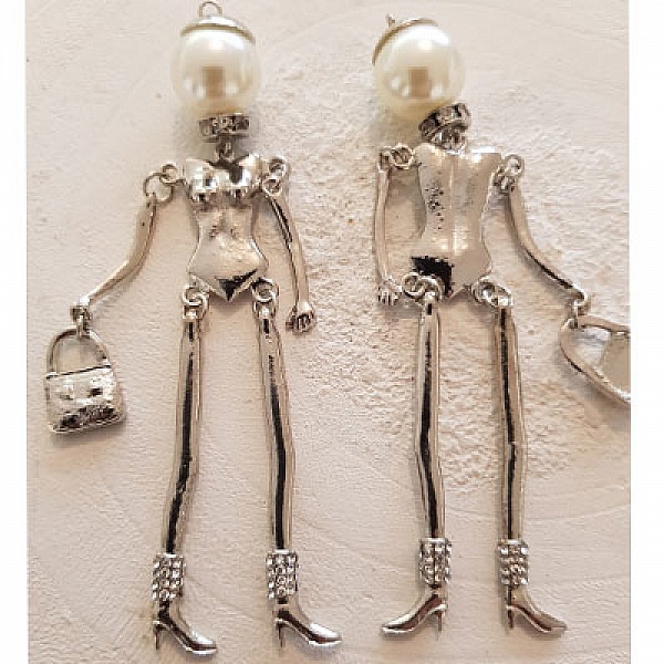 Dukkekropp i s&oslash;lvfarget metall med rhinestones 10 cm