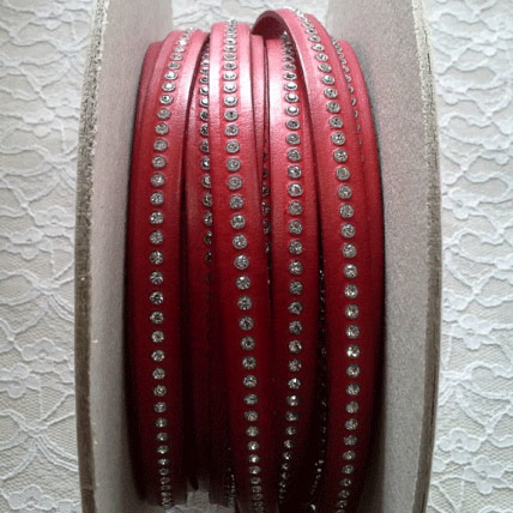 Lær B-Rød 10 mm Swarovski Strass per 20 cm