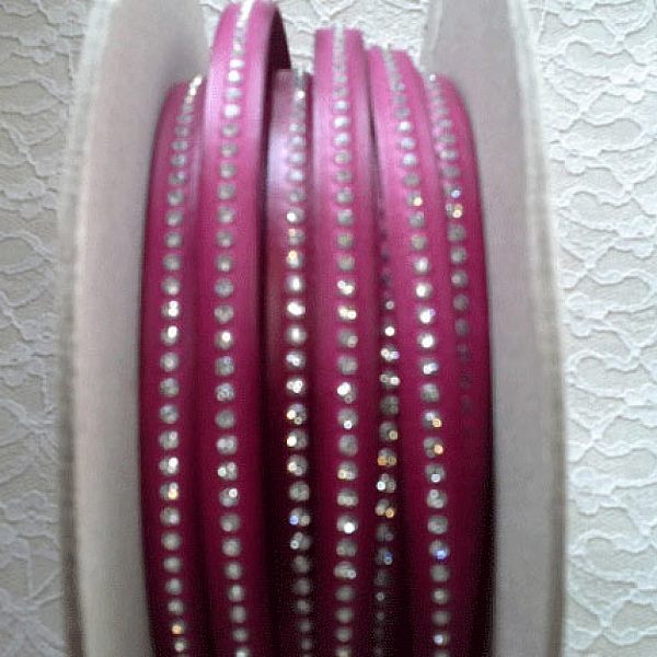 L&aelig;r DD-Fuxia 10 mm Swarovski Strass per 20 cm