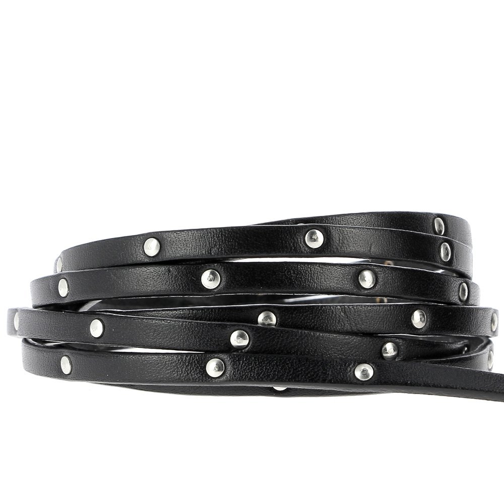 Svart skinn 05 mm Nitte per 20 cm