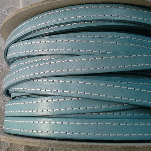 Flatt kalveskinn 10 mm x 20 cm Sydd 2 tr&aring;der hvitt