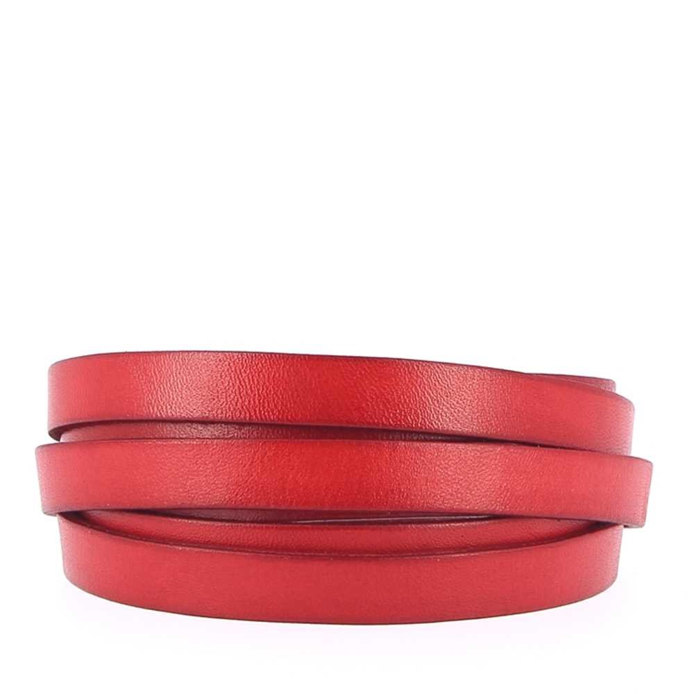 Rødt flatt kalveskinn 10 mm x 20 cm glatt