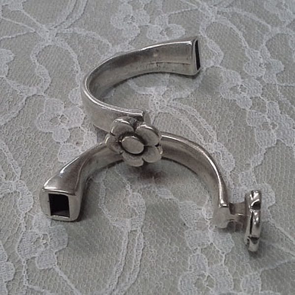 Halvarmb&aring;nd i Zamak 10 mm x 05 mm