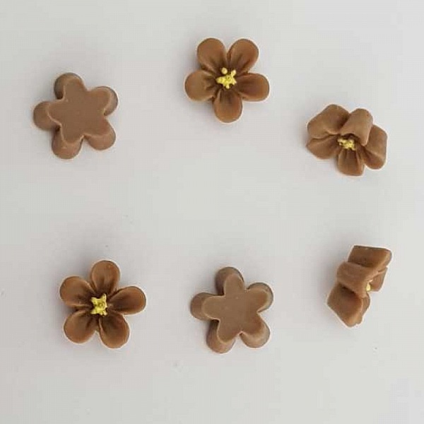 Fleur Synth&eacute;tique 12 mm N&deg;01-Marron