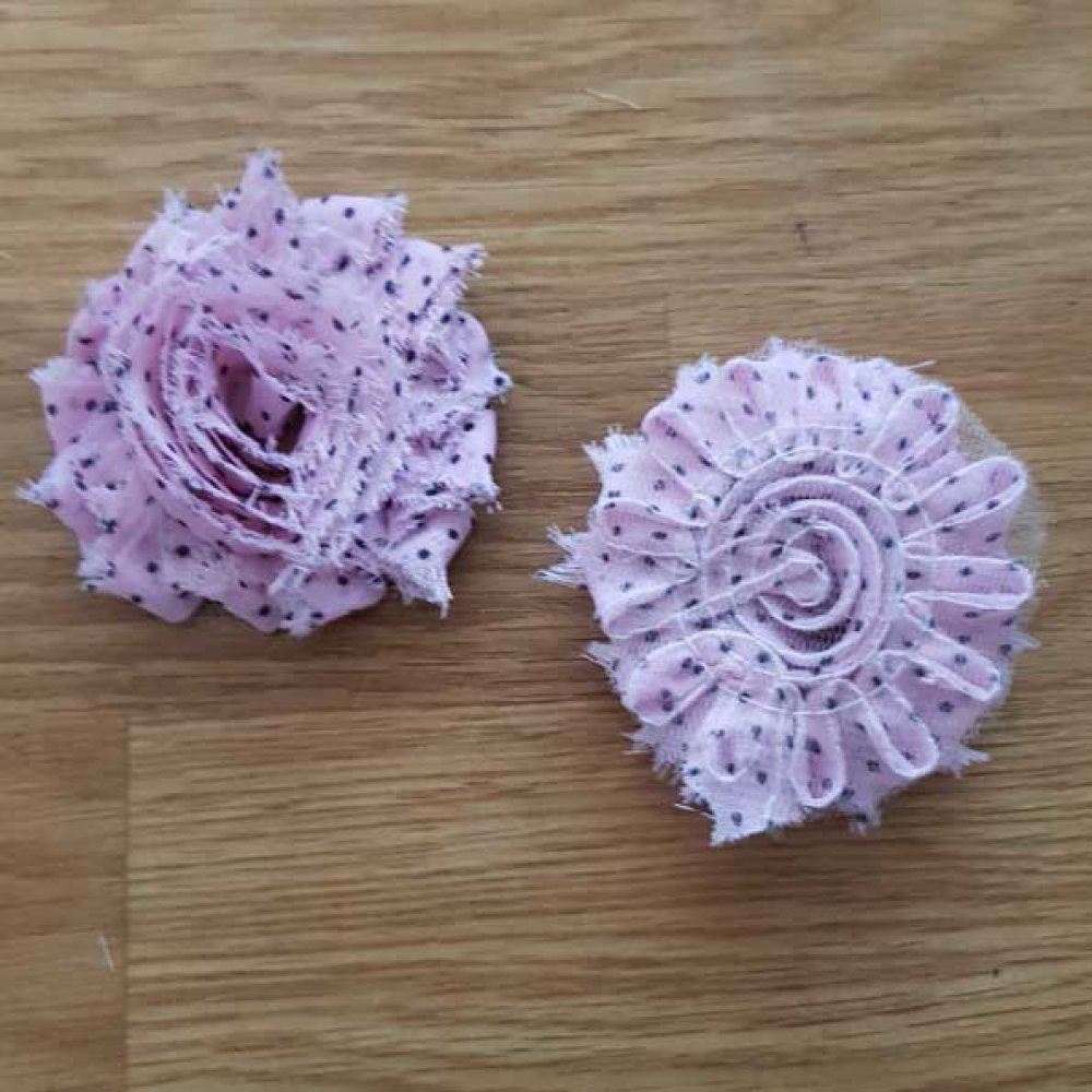 Flosset stoffblomst nr. 32