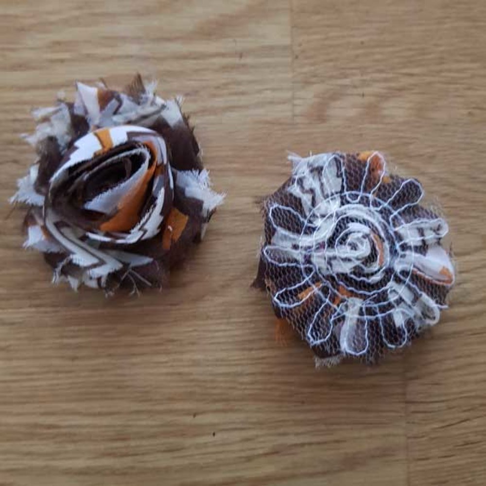 Flosset stoffblomst nr. 37