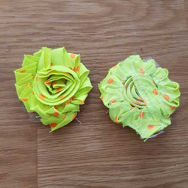 Flosset stoffblomst nr. 02