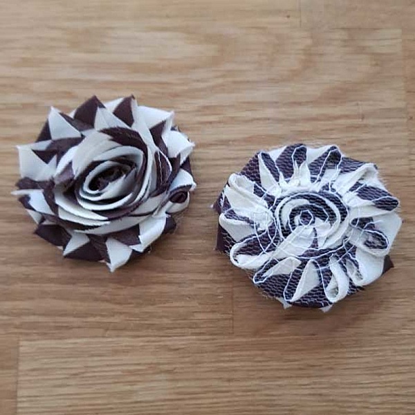 Flosset stoffblomst nr. 09