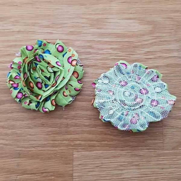 Flosset stoffblomst nr. 13