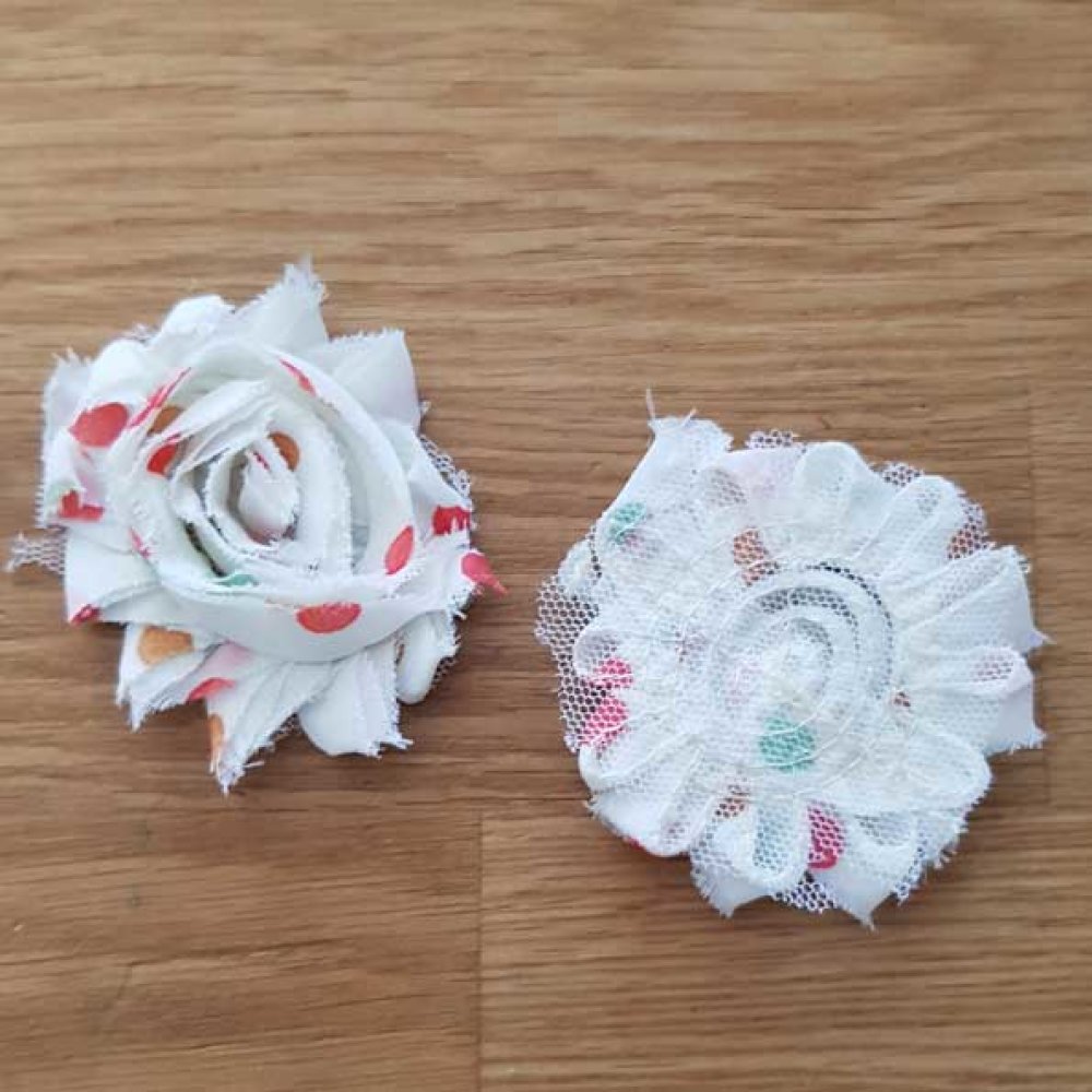 Flosset stoffblomst nr. 16