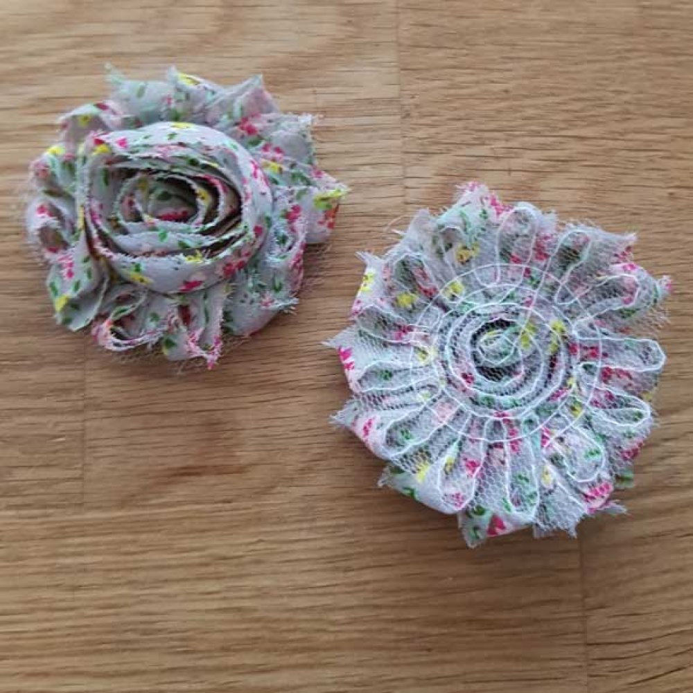 Flosset stoffblomst nr. 29