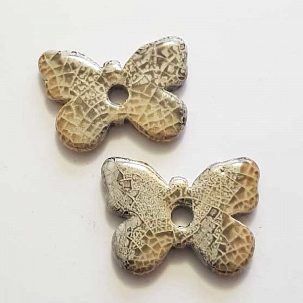Grand papillon en c&eacute;ramique &eacute;maill&eacute;e effet craquel&eacute;
