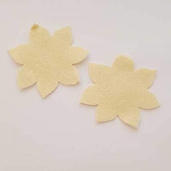 Jolie petite fleur en Feutrine 60 mm N&deg;07-11 x 2 pi&egrave;ces