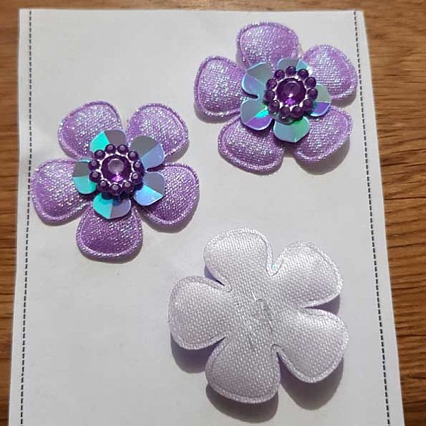 Sett med 3 blomster 5 kronblader Lilla stoffer