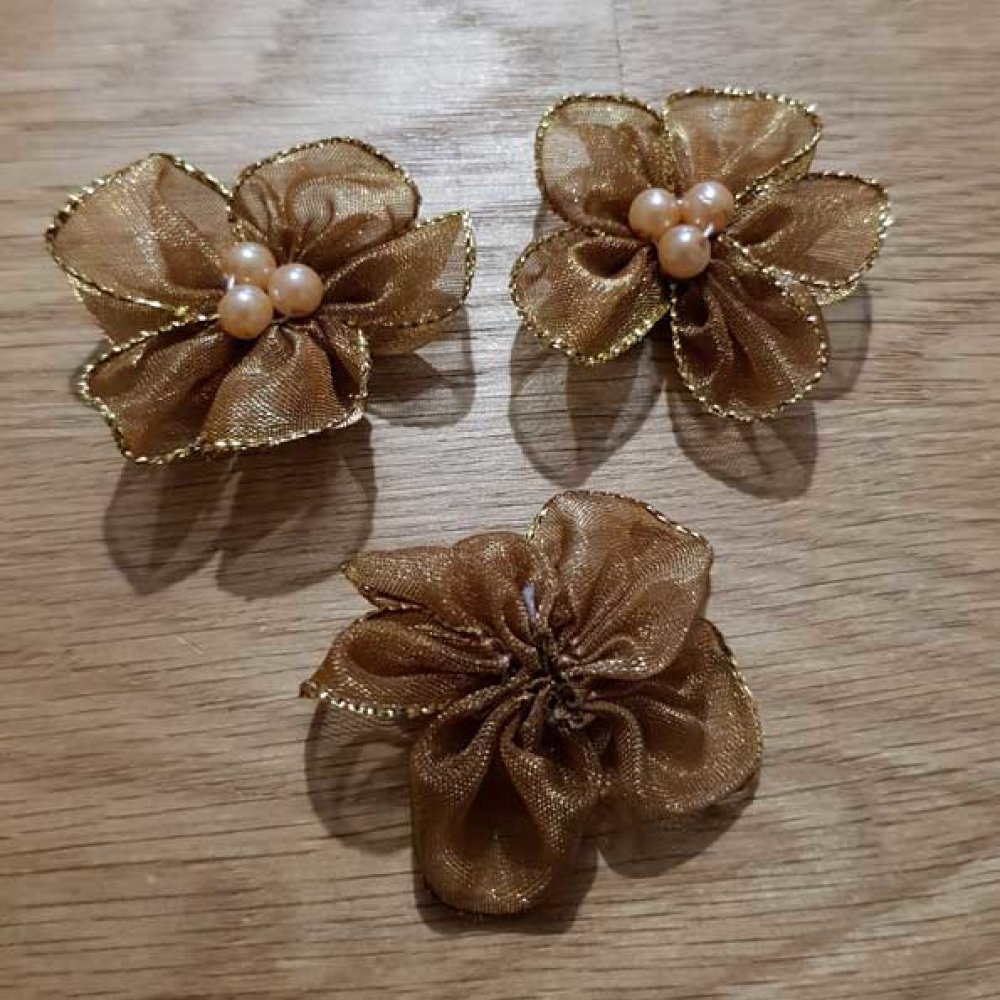 Sett med 3 fargede blomster Organza Fabrics Brown