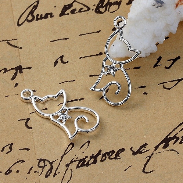 Sett med 5 katteanheng nr. 2 s&oslash;lv 29 mm x 13 mm